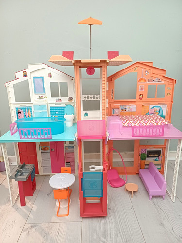 Barbie dollhouse with - dollhouse,