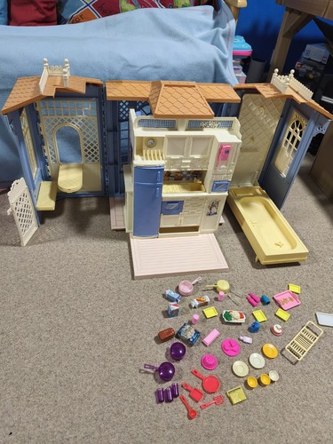 Barbie 1998 family house - barbie,