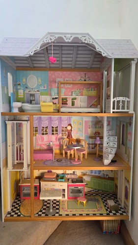Barbie doll house and