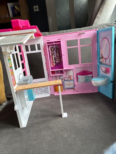 Barbie fold house take - barbie,
