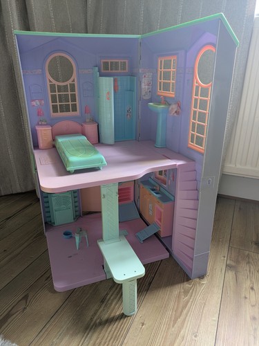 Vintage barbie 2002 - 2002, townhouse