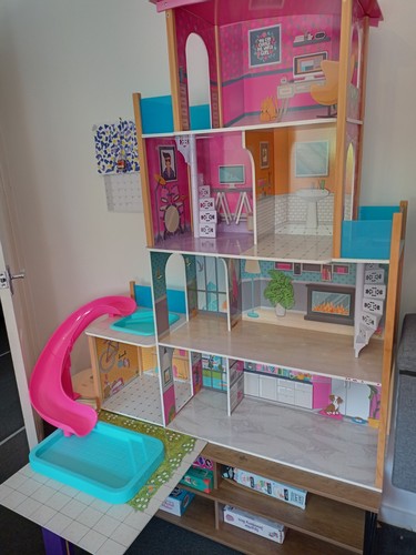 Barbie house big - house,big, very