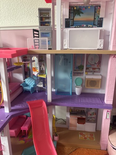 Barbie 2021 dream house - 2021,