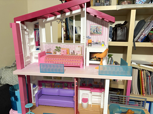 Barbie storey room - 3-storey, 6-room